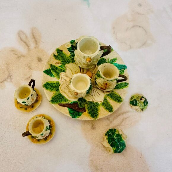 Vintage 1995 Magnolia Flowers Miniature Tea Set - Picture 3 of 3